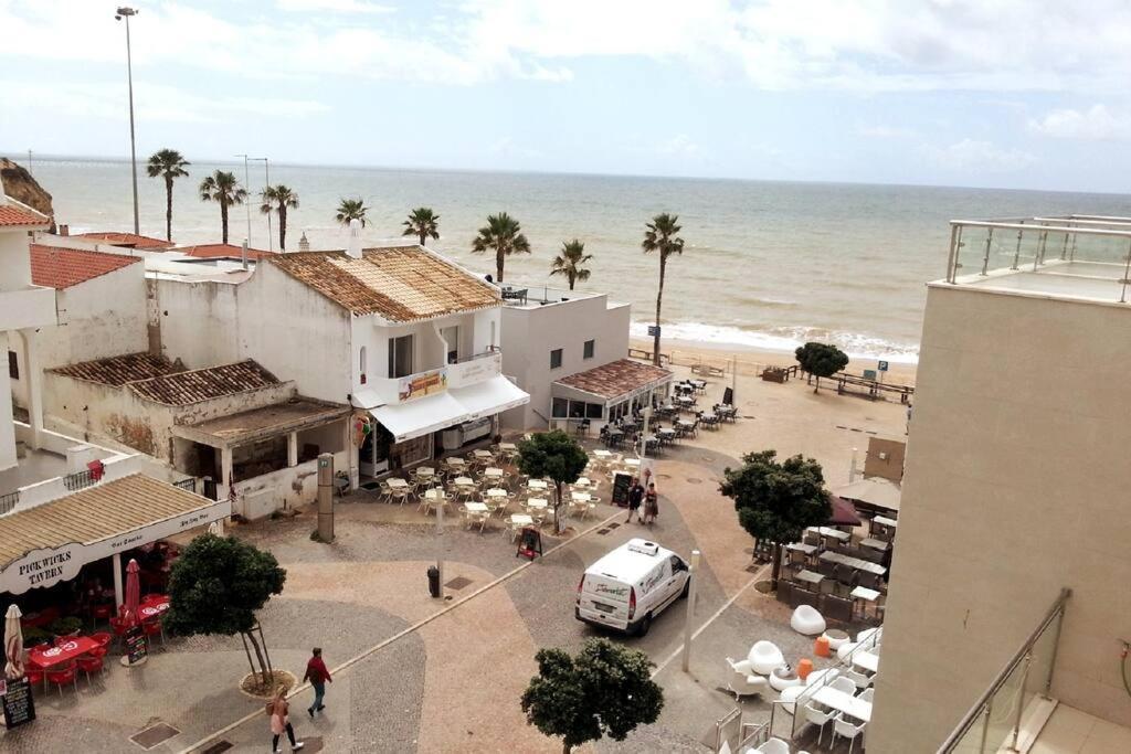 Magnifique Duplex Avec Piscine En Bord De Mer Apartment Olhos de Agua  Exterior photo